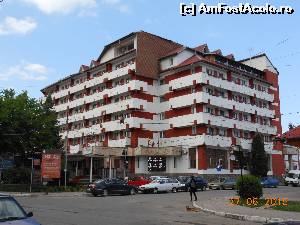 [P02] Pucioasa - Hotelul şi baza de tratament de la Ceres.  » foto by iulianic
 - 
<span class="allrVoted glyphicon glyphicon-heart hidden" id="av632679"></span>
<a class="m-l-10 hidden" id="sv632679" onclick="voting_Foto_DelVot(,632679,6734)" role="button">șterge vot <span class="glyphicon glyphicon-remove"></span></a>
<a id="v9632679" class=" c-red"  onclick="voting_Foto_SetVot(632679)" role="button"><span class="glyphicon glyphicon-heart-empty"></span> <b>LIKE</b> = Votează poza</a> <img class="hidden"  id="f632679W9" src="/imagini/loader.gif" border="0" /><span class="AjErrMes hidden" id="e632679ErM"></span>