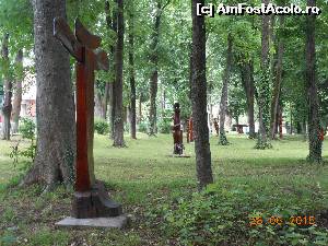 [P37] Pucioasa - Parcul Independenţei. Tabăra de sculptură în lemn.  » foto by iulianic
 - 
<span class="allrVoted glyphicon glyphicon-heart hidden" id="av632721"></span>
<a class="m-l-10 hidden" id="sv632721" onclick="voting_Foto_DelVot(,632721,6734)" role="button">șterge vot <span class="glyphicon glyphicon-remove"></span></a>
<a id="v9632721" class=" c-red"  onclick="voting_Foto_SetVot(632721)" role="button"><span class="glyphicon glyphicon-heart-empty"></span> <b>LIKE</b> = Votează poza</a> <img class="hidden"  id="f632721W9" src="/imagini/loader.gif" border="0" /><span class="AjErrMes hidden" id="e632721ErM"></span>