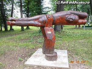[P43] Pucioasa - Parcul Independenţei. Tabăra de sculptură în lemn.  » foto by iulianic
 - 
<span class="allrVoted glyphicon glyphicon-heart hidden" id="av632727"></span>
<a class="m-l-10 hidden" id="sv632727" onclick="voting_Foto_DelVot(,632727,6734)" role="button">șterge vot <span class="glyphicon glyphicon-remove"></span></a>
<a id="v9632727" class=" c-red"  onclick="voting_Foto_SetVot(632727)" role="button"><span class="glyphicon glyphicon-heart-empty"></span> <b>LIKE</b> = Votează poza</a> <img class="hidden"  id="f632727W9" src="/imagini/loader.gif" border="0" /><span class="AjErrMes hidden" id="e632727ErM"></span>