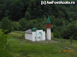 [P10] Vulcana Băi - Moscheea văzută de lângă biserica ortodoxă.  » foto by iulianic
 - 
<span class="allrVoted glyphicon glyphicon-heart hidden" id="av635358"></span>
<a class="m-l-10 hidden" id="sv635358" onclick="voting_Foto_DelVot(,635358,6734)" role="button">șterge vot <span class="glyphicon glyphicon-remove"></span></a>
<a id="v9635358" class=" c-red"  onclick="voting_Foto_SetVot(635358)" role="button"><span class="glyphicon glyphicon-heart-empty"></span> <b>LIKE</b> = Votează poza</a> <img class="hidden"  id="f635358W9" src="/imagini/loader.gif" border="0" /><span class="AjErrMes hidden" id="e635358ErM"></span>
