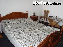[P12] Camera dubla din hotelul Turist » foto by corinne
 - 
<span class="allrVoted glyphicon glyphicon-heart hidden" id="av108581"></span>
<a class="m-l-10 hidden" id="sv108581" onclick="voting_Foto_DelVot(,108581,6734)" role="button">șterge vot <span class="glyphicon glyphicon-remove"></span></a>
<a id="v9108581" class=" c-red"  onclick="voting_Foto_SetVot(108581)" role="button"><span class="glyphicon glyphicon-heart-empty"></span> <b>LIKE</b> = Votează poza</a> <img class="hidden"  id="f108581W9" src="/imagini/loader.gif" border="0" /><span class="AjErrMes hidden" id="e108581ErM"></span>