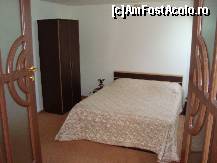[P13] Dormitorul din apartamentul hotelului Turist » foto by corinne
 - 
<span class="allrVoted glyphicon glyphicon-heart hidden" id="av108582"></span>
<a class="m-l-10 hidden" id="sv108582" onclick="voting_Foto_DelVot(,108582,6734)" role="button">șterge vot <span class="glyphicon glyphicon-remove"></span></a>
<a id="v9108582" class=" c-red"  onclick="voting_Foto_SetVot(108582)" role="button"><span class="glyphicon glyphicon-heart-empty"></span> <b>LIKE</b> = Votează poza</a> <img class="hidden"  id="f108582W9" src="/imagini/loader.gif" border="0" /><span class="AjErrMes hidden" id="e108582ErM"></span>
