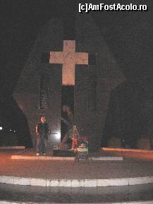 [P02] Monumentul de la intrarea in parc » foto by amalyca
 - 
<span class="allrVoted glyphicon glyphicon-heart hidden" id="av137410"></span>
<a class="m-l-10 hidden" id="sv137410" onclick="voting_Foto_DelVot(,137410,6734)" role="button">șterge vot <span class="glyphicon glyphicon-remove"></span></a>
<a id="v9137410" class=" c-red"  onclick="voting_Foto_SetVot(137410)" role="button"><span class="glyphicon glyphicon-heart-empty"></span> <b>LIKE</b> = Votează poza</a> <img class="hidden"  id="f137410W9" src="/imagini/loader.gif" border="0" /><span class="AjErrMes hidden" id="e137410ErM"></span>