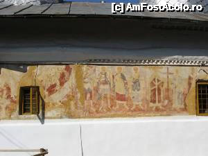 [P16] Pictură exterioară pe biserica veche.  » foto by tata123 🔱
 - 
<span class="allrVoted glyphicon glyphicon-heart hidden" id="av635778"></span>
<a class="m-l-10 hidden" id="sv635778" onclick="voting_Foto_DelVot(,635778,6734)" role="button">șterge vot <span class="glyphicon glyphicon-remove"></span></a>
<a id="v9635778" class=" c-red"  onclick="voting_Foto_SetVot(635778)" role="button"><span class="glyphicon glyphicon-heart-empty"></span> <b>LIKE</b> = Votează poza</a> <img class="hidden"  id="f635778W9" src="/imagini/loader.gif" border="0" /><span class="AjErrMes hidden" id="e635778ErM"></span>