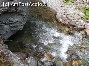 [P16] Apa Jiețului se ascunde sub stâncă.  » foto by Floryn81
 - 
<span class="allrVoted glyphicon glyphicon-heart hidden" id="av1113345"></span>
<a class="m-l-10 hidden" id="sv1113345" onclick="voting_Foto_DelVot(,1113345,6743)" role="button">șterge vot <span class="glyphicon glyphicon-remove"></span></a>
<a id="v91113345" class=" c-red"  onclick="voting_Foto_SetVot(1113345)" role="button"><span class="glyphicon glyphicon-heart-empty"></span> <b>LIKE</b> = Votează poza</a> <img class="hidden"  id="f1113345W9" src="/imagini/loader.gif" border="0" /><span class="AjErrMes hidden" id="e1113345ErM"></span>
