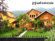 [P07] CASA - SANTA MARIA - SI CELE TREI ANIMALUTE DIN CURTE » foto by IORDAN ELENA
 - 
<span class="allrVoted glyphicon glyphicon-heart hidden" id="av185202"></span>
<a class="m-l-10 hidden" id="sv185202" onclick="voting_Foto_DelVot(,185202,6749)" role="button">șterge vot <span class="glyphicon glyphicon-remove"></span></a>
<a id="v9185202" class=" c-red"  onclick="voting_Foto_SetVot(185202)" role="button"><span class="glyphicon glyphicon-heart-empty"></span> <b>LIKE</b> = Votează poza</a> <img class="hidden"  id="f185202W9" src="/imagini/loader.gif" border="0" /><span class="AjErrMes hidden" id="e185202ErM"></span>
