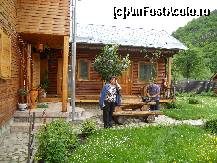 [P04] in curtea casei » foto by IORDAN ELENA
 - 
<span class="allrVoted glyphicon glyphicon-heart hidden" id="av329848"></span>
<a class="m-l-10 hidden" id="sv329848" onclick="voting_Foto_DelVot(,329848,6749)" role="button">șterge vot <span class="glyphicon glyphicon-remove"></span></a>
<a id="v9329848" class=" c-red"  onclick="voting_Foto_SetVot(329848)" role="button"><span class="glyphicon glyphicon-heart-empty"></span> <b>LIKE</b> = Votează poza</a> <img class="hidden"  id="f329848W9" src="/imagini/loader.gif" border="0" /><span class="AjErrMes hidden" id="e329848ErM"></span>