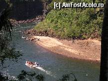 [P18] insula care imparte raul in 2 brate,de unde ajungi la cataracta San Martin » foto by grecudoina
 - 
<span class="allrVoted glyphicon glyphicon-heart hidden" id="av292384"></span>
<a class="m-l-10 hidden" id="sv292384" onclick="voting_Foto_DelVot(,292384,6751)" role="button">șterge vot <span class="glyphicon glyphicon-remove"></span></a>
<a id="v9292384" class=" c-red"  onclick="voting_Foto_SetVot(292384)" role="button"><span class="glyphicon glyphicon-heart-empty"></span> <b>LIKE</b> = Votează poza</a> <img class="hidden"  id="f292384W9" src="/imagini/loader.gif" border="0" /><span class="AjErrMes hidden" id="e292384ErM"></span>