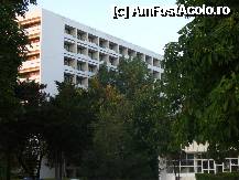 [P15] Hotel Atlas -doua stele (cel mai neingrijit hotel al statiunii) » foto by Claudiu U.
 - 
<span class="allrVoted glyphicon glyphicon-heart hidden" id="av225466"></span>
<a class="m-l-10 hidden" id="sv225466" onclick="voting_Foto_DelVot(,225466,6754)" role="button">șterge vot <span class="glyphicon glyphicon-remove"></span></a>
<a id="v9225466" class=" c-red"  onclick="voting_Foto_SetVot(225466)" role="button"><span class="glyphicon glyphicon-heart-empty"></span> <b>LIKE</b> = Votează poza</a> <img class="hidden"  id="f225466W9" src="/imagini/loader.gif" border="0" /><span class="AjErrMes hidden" id="e225466ErM"></span>