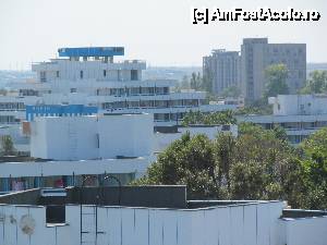 [P13] Vedere spre hotelurile Safir şi Onix, de pe H. Opal. Se remarcă, cu prisosinţă, şi hotelurile Egreta şi Cocorul din Venus.  » foto by Neptunus
 - 
<span class="allrVoted glyphicon glyphicon-heart hidden" id="av478688"></span>
<a class="m-l-10 hidden" id="sv478688" onclick="voting_Foto_DelVot(,478688,6754)" role="button">șterge vot <span class="glyphicon glyphicon-remove"></span></a>
<a id="v9478688" class=" c-red"  onclick="voting_Foto_SetVot(478688)" role="button"><span class="glyphicon glyphicon-heart-empty"></span> <b>LIKE</b> = Votează poza</a> <img class="hidden"  id="f478688W9" src="/imagini/loader.gif" border="0" /><span class="AjErrMes hidden" id="e478688ErM"></span>