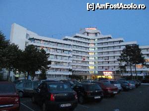[P38] Hotelul Opal, în faptul serii.  » foto by Neptunus
 - 
<span class="allrVoted glyphicon glyphicon-heart hidden" id="av478713"></span>
<a class="m-l-10 hidden" id="sv478713" onclick="voting_Foto_DelVot(,478713,6754)" role="button">șterge vot <span class="glyphicon glyphicon-remove"></span></a>
<a id="v9478713" class=" c-red"  onclick="voting_Foto_SetVot(478713)" role="button"><span class="glyphicon glyphicon-heart-empty"></span> <b>LIKE</b> = Votează poza</a> <img class="hidden"  id="f478713W9" src="/imagini/loader.gif" border="0" /><span class="AjErrMes hidden" id="e478713ErM"></span>