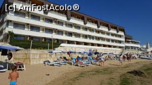 [P01] HOTELUL SI SEZLONGURILE GRATUITE » foto by iancusabin
 - 
<span class="allrVoted glyphicon glyphicon-heart hidden" id="av804864"></span>
<a class="m-l-10 hidden" id="sv804864" onclick="voting_Foto_DelVot(,804864,6761)" role="button">șterge vot <span class="glyphicon glyphicon-remove"></span></a>
<a id="v9804864" class=" c-red"  onclick="voting_Foto_SetVot(804864)" role="button"><span class="glyphicon glyphicon-heart-empty"></span> <b>LIKE</b> = Votează poza</a> <img class="hidden"  id="f804864W9" src="/imagini/loader.gif" border="0" /><span class="AjErrMes hidden" id="e804864ErM"></span>