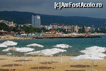 [P03] Plaja Hotelului Nympha ofera sezlonguri si umbrele pentru oaspetii sai. Mini-golful din fata hotelului asigura 'ape linistite'. » foto by Griegut
 - 
<span class="allrVoted glyphicon glyphicon-heart hidden" id="av109596"></span>
<a class="m-l-10 hidden" id="sv109596" onclick="voting_Foto_DelVot(,109596,6761)" role="button">șterge vot <span class="glyphicon glyphicon-remove"></span></a>
<a id="v9109596" class=" c-red"  onclick="voting_Foto_SetVot(109596)" role="button"><span class="glyphicon glyphicon-heart-empty"></span> <b>LIKE</b> = Votează poza</a> <img class="hidden"  id="f109596W9" src="/imagini/loader.gif" border="0" /><span class="AjErrMes hidden" id="e109596ErM"></span>