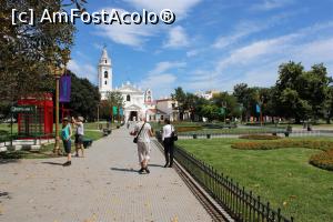 [P23] Buenos Aires, Prin Plaza Intendente Torcuato de Alvear, veneam de la Cafe La Biela, în plan îndepărtat  Basílica Nuestra Señora del Pilar, mergem spre ea... » foto by mprofeanu
 - 
<span class="allrVoted glyphicon glyphicon-heart hidden" id="av1160702"></span>
<a class="m-l-10 hidden" id="sv1160702" onclick="voting_Foto_DelVot(,1160702,6764)" role="button">șterge vot <span class="glyphicon glyphicon-remove"></span></a>
<a id="v91160702" class=" c-red"  onclick="voting_Foto_SetVot(1160702)" role="button"><span class="glyphicon glyphicon-heart-empty"></span> <b>LIKE</b> = Votează poza</a> <img class="hidden"  id="f1160702W9" src="/imagini/loader.gif" border="0" /><span class="AjErrMes hidden" id="e1160702ErM"></span>