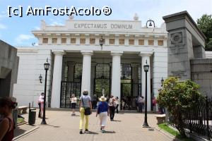 [P31] Buenos Aires, Cementerio de la Recoleta văzut din interior, am intrat,....., în dreapta este Mausoleul  Familiei Alvear, bunic, tată și fiu odihnesc aici » foto by mprofeanu
 - 
<span class="allrVoted glyphicon glyphicon-heart hidden" id="av1160710"></span>
<a class="m-l-10 hidden" id="sv1160710" onclick="voting_Foto_DelVot(,1160710,6764)" role="button">șterge vot <span class="glyphicon glyphicon-remove"></span></a>
<a id="v91160710" class=" c-red"  onclick="voting_Foto_SetVot(1160710)" role="button"><span class="glyphicon glyphicon-heart-empty"></span> <b>LIKE</b> = Votează poza</a> <img class="hidden"  id="f1160710W9" src="/imagini/loader.gif" border="0" /><span class="AjErrMes hidden" id="e1160710ErM"></span>