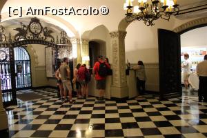[P69] Buenos Aires, Museo Evita, Holul mare de la intrarea în Muzeu și casa de bilete, se vede și magazinul de suveniruri în dreapta... » foto by mprofeanu
 - 
<span class="allrVoted glyphicon glyphicon-heart hidden" id="av1160748"></span>
<a class="m-l-10 hidden" id="sv1160748" onclick="voting_Foto_DelVot(,1160748,6764)" role="button">șterge vot <span class="glyphicon glyphicon-remove"></span></a>
<a id="v91160748" class=" c-red"  onclick="voting_Foto_SetVot(1160748)" role="button"><span class="glyphicon glyphicon-heart-empty"></span> <b>LIKE</b> = Votează poza</a> <img class="hidden"  id="f1160748W9" src="/imagini/loader.gif" border="0" /><span class="AjErrMes hidden" id="e1160748ErM"></span>