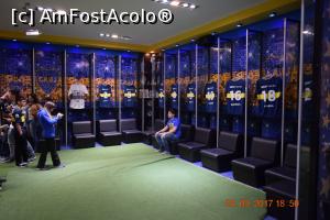 [P22] In vestiarul echipei Boca Juniors » foto by Pușcașu Marin
 - 
<span class="allrVoted glyphicon glyphicon-heart hidden" id="av925071"></span>
<a class="m-l-10 hidden" id="sv925071" onclick="voting_Foto_DelVot(,925071,6764)" role="button">șterge vot <span class="glyphicon glyphicon-remove"></span></a>
<a id="v9925071" class=" c-red"  onclick="voting_Foto_SetVot(925071)" role="button"><span class="glyphicon glyphicon-heart-empty"></span> <b>LIKE</b> = Votează poza</a> <img class="hidden"  id="f925071W9" src="/imagini/loader.gif" border="0" /><span class="AjErrMes hidden" id="e925071ErM"></span>