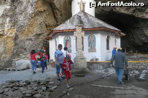 [P23] Peştera Ialomicioara era în renovare » foto by marocanu21
 - 
<span class="allrVoted glyphicon glyphicon-heart hidden" id="av571690"></span>
<a class="m-l-10 hidden" id="sv571690" onclick="voting_Foto_DelVot(,571690,6777)" role="button">șterge vot <span class="glyphicon glyphicon-remove"></span></a>
<a id="v9571690" class=" c-red"  onclick="voting_Foto_SetVot(571690)" role="button"><span class="glyphicon glyphicon-heart-empty"></span> <b>LIKE</b> = Votează poza</a> <img class="hidden"  id="f571690W9" src="/imagini/loader.gif" border="0" /><span class="AjErrMes hidden" id="e571690ErM"></span>