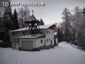 [P07] Schitul Sfânta Ana este învăluit în mantia albă a iernii. » foto by Floryn81
 - 
<span class="allrVoted glyphicon glyphicon-heart hidden" id="av935915"></span>
<a class="m-l-10 hidden" id="sv935915" onclick="voting_Foto_DelVot(,935915,6777)" role="button">șterge vot <span class="glyphicon glyphicon-remove"></span></a>
<a id="v9935915" class=" c-red"  onclick="voting_Foto_SetVot(935915)" role="button"><span class="glyphicon glyphicon-heart-empty"></span> <b>LIKE</b> = Votează poza</a> <img class="hidden"  id="f935915W9" src="/imagini/loader.gif" border="0" /><span class="AjErrMes hidden" id="e935915ErM"></span>