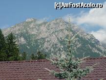 [P01] Crucea de pe Caraiman vazuta de la balconul vilei unde anm stat » foto by bogdan 75
 - 
<span class="allrVoted glyphicon glyphicon-heart hidden" id="av110136"></span>
<a class="m-l-10 hidden" id="sv110136" onclick="voting_Foto_DelVot(,110136,6777)" role="button">șterge vot <span class="glyphicon glyphicon-remove"></span></a>
<a id="v9110136" class=" c-red"  onclick="voting_Foto_SetVot(110136)" role="button"><span class="glyphicon glyphicon-heart-empty"></span> <b>LIKE</b> = Votează poza</a> <img class="hidden"  id="f110136W9" src="/imagini/loader.gif" border="0" /><span class="AjErrMes hidden" id="e110136ErM"></span>