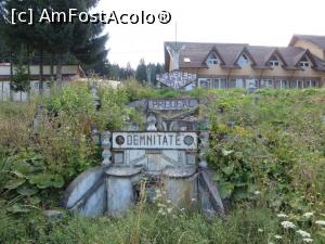 [P26] Cișmeaua Copiilor - Predeal.  » foto by tata123 🔱
 - 
<span class="allrVoted glyphicon glyphicon-heart hidden" id="av771630"></span>
<a class="m-l-10 hidden" id="sv771630" onclick="voting_Foto_DelVot(,771630,6777)" role="button">șterge vot <span class="glyphicon glyphicon-remove"></span></a>
<a id="v9771630" class=" c-red"  onclick="voting_Foto_SetVot(771630)" role="button"><span class="glyphicon glyphicon-heart-empty"></span> <b>LIKE</b> = Votează poza</a> <img class="hidden"  id="f771630W9" src="/imagini/loader.gif" border="0" /><span class="AjErrMes hidden" id="e771630ErM"></span>