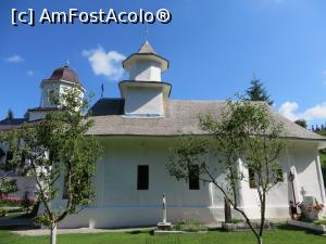 [P16] Biserica „Sf. Ierarh Nicolae” (1819) - Mănăstirea Predeal.  » foto by tata123 🔱
 - 
<span class="allrVoted glyphicon glyphicon-heart hidden" id="av792960"></span>
<a class="m-l-10 hidden" id="sv792960" onclick="voting_Foto_DelVot(,792960,6777)" role="button">șterge vot <span class="glyphicon glyphicon-remove"></span></a>
<a id="v9792960" class=" c-red"  onclick="voting_Foto_SetVot(792960)" role="button"><span class="glyphicon glyphicon-heart-empty"></span> <b>LIKE</b> = Votează poza</a> <img class="hidden"  id="f792960W9" src="/imagini/loader.gif" border="0" /><span class="AjErrMes hidden" id="e792960ErM"></span>
