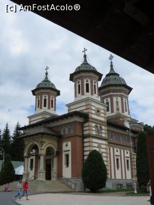 [P02] Biserica nouă - Mănăstirea Sinaia.  » foto by tata123 🔱
 - 
<span class="allrVoted glyphicon glyphicon-heart hidden" id="av792946"></span>
<a class="m-l-10 hidden" id="sv792946" onclick="voting_Foto_DelVot(,792946,6777)" role="button">șterge vot <span class="glyphicon glyphicon-remove"></span></a>
<a id="v9792946" class=" c-red"  onclick="voting_Foto_SetVot(792946)" role="button"><span class="glyphicon glyphicon-heart-empty"></span> <b>LIKE</b> = Votează poza</a> <img class="hidden"  id="f792946W9" src="/imagini/loader.gif" border="0" /><span class="AjErrMes hidden" id="e792946ErM"></span>