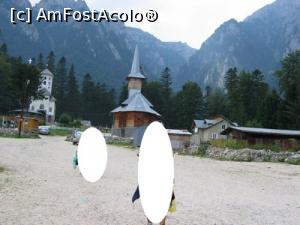 [P07] Pentru comparație: imagine a aceleiași mănăstiri de sub poalele Bucegilor, dar în 2006.  » foto by tata123 🔱
 - 
<span class="allrVoted glyphicon glyphicon-heart hidden" id="av792951"></span>
<a class="m-l-10 hidden" id="sv792951" onclick="voting_Foto_DelVot(,792951,6777)" role="button">șterge vot <span class="glyphicon glyphicon-remove"></span></a>
<a id="v9792951" class=" c-red"  onclick="voting_Foto_SetVot(792951)" role="button"><span class="glyphicon glyphicon-heart-empty"></span> <b>LIKE</b> = Votează poza</a> <img class="hidden"  id="f792951W9" src="/imagini/loader.gif" border="0" /><span class="AjErrMes hidden" id="e792951ErM"></span>