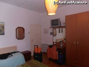 [P10] Hotel Verdi- vedere de ansamblu asupra camerei » foto by sunflower
 - 
<span class="allrVoted glyphicon glyphicon-heart hidden" id="av601542"></span>
<a class="m-l-10 hidden" id="sv601542" onclick="voting_Foto_DelVot(,601542,6791)" role="button">șterge vot <span class="glyphicon glyphicon-remove"></span></a>
<a id="v9601542" class=" c-red"  onclick="voting_Foto_SetVot(601542)" role="button"><span class="glyphicon glyphicon-heart-empty"></span> <b>LIKE</b> = Votează poza</a> <img class="hidden"  id="f601542W9" src="/imagini/loader.gif" border="0" /><span class="AjErrMes hidden" id="e601542ErM"></span>