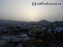 [P16] Hotel H10 Las Palmeras, rasarit de soare vazut de la balconul camerei noastre (etaj 6) » foto by Delight
 - 
<span class="allrVoted glyphicon glyphicon-heart hidden" id="av111263"></span>
<a class="m-l-10 hidden" id="sv111263" onclick="voting_Foto_DelVot(,111263,6800)" role="button">șterge vot <span class="glyphicon glyphicon-remove"></span></a>
<a id="v9111263" class=" c-red"  onclick="voting_Foto_SetVot(111263)" role="button"><span class="glyphicon glyphicon-heart-empty"></span> <b>LIKE</b> = Votează poza</a> <img class="hidden"  id="f111263W9" src="/imagini/loader.gif" border="0" /><span class="AjErrMes hidden" id="e111263ErM"></span>