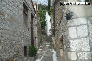 [P14] strada in Chora » foto by maria.enescu
 - 
<span class="allrVoted glyphicon glyphicon-heart hidden" id="av641823"></span>
<a class="m-l-10 hidden" id="sv641823" onclick="voting_Foto_DelVot(,641823,6801)" role="button">șterge vot <span class="glyphicon glyphicon-remove"></span></a>
<a id="v9641823" class=" c-red"  onclick="voting_Foto_SetVot(641823)" role="button"><span class="glyphicon glyphicon-heart-empty"></span> <b>LIKE</b> = Votează poza</a> <img class="hidden"  id="f641823W9" src="/imagini/loader.gif" border="0" /><span class="AjErrMes hidden" id="e641823ErM"></span>