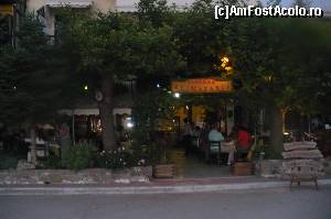 [P08] taverna in Kamariotissa » foto by maria.enescu
 - 
<span class="allrVoted glyphicon glyphicon-heart hidden" id="av641801"></span>
<a class="m-l-10 hidden" id="sv641801" onclick="voting_Foto_DelVot(,641801,6801)" role="button">șterge vot <span class="glyphicon glyphicon-remove"></span></a>
<a id="v9641801" class=" c-red"  onclick="voting_Foto_SetVot(641801)" role="button"><span class="glyphicon glyphicon-heart-empty"></span> <b>LIKE</b> = Votează poza</a> <img class="hidden"  id="f641801W9" src="/imagini/loader.gif" border="0" /><span class="AjErrMes hidden" id="e641801ErM"></span>