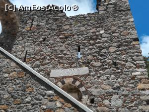 [P11] Intrarea in castel cu inscripția din marmură » foto by Mika
 - 
<span class="allrVoted glyphicon glyphicon-heart hidden" id="av1237513"></span>
<a class="m-l-10 hidden" id="sv1237513" onclick="voting_Foto_DelVot(,1237513,6801)" role="button">șterge vot <span class="glyphicon glyphicon-remove"></span></a>
<a id="v91237513" class=" c-red"  onclick="voting_Foto_SetVot(1237513)" role="button"><span class="glyphicon glyphicon-heart-empty"></span> <b>LIKE</b> = Votează poza</a> <img class="hidden"  id="f1237513W9" src="/imagini/loader.gif" border="0" /><span class="AjErrMes hidden" id="e1237513ErM"></span>