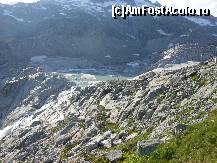 [P13] Furkapass - Lacul Rhônegletscher şi gheţarul în dreapta.  » foto by iulianic
 - 
<span class="allrVoted glyphicon glyphicon-heart hidden" id="av417417"></span>
<a class="m-l-10 hidden" id="sv417417" onclick="voting_Foto_DelVot(,417417,6837)" role="button">șterge vot <span class="glyphicon glyphicon-remove"></span></a>
<a id="v9417417" class=" c-red"  onclick="voting_Foto_SetVot(417417)" role="button"><span class="glyphicon glyphicon-heart-empty"></span> <b>LIKE</b> = Votează poza</a> <img class="hidden"  id="f417417W9" src="/imagini/loader.gif" border="0" /><span class="AjErrMes hidden" id="e417417ErM"></span>