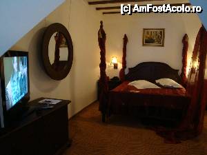 [P03] Camera matrimonială cu baldachin » foto by DaniO
 - 
<span class="allrVoted glyphicon glyphicon-heart hidden" id="av405800"></span>
<a class="m-l-10 hidden" id="sv405800" onclick="voting_Foto_DelVot(,405800,6845)" role="button">șterge vot <span class="glyphicon glyphicon-remove"></span></a>
<a id="v9405800" class=" c-red"  onclick="voting_Foto_SetVot(405800)" role="button"><span class="glyphicon glyphicon-heart-empty"></span> <b>LIKE</b> = Votează poza</a> <img class="hidden"  id="f405800W9" src="/imagini/loader.gif" border="0" /><span class="AjErrMes hidden" id="e405800ErM"></span>