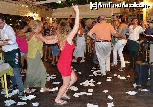 [P24] Greek night la Moussses Taverna Limenas » foto by mirmicu
 - 
<span class="allrVoted glyphicon glyphicon-heart hidden" id="av704562"></span>
<a class="m-l-10 hidden" id="sv704562" onclick="voting_Foto_DelVot(,704562,6854)" role="button">șterge vot <span class="glyphicon glyphicon-remove"></span></a>
<a id="v9704562" class=" c-red"  onclick="voting_Foto_SetVot(704562)" role="button"><span class="glyphicon glyphicon-heart-empty"></span> <b>LIKE</b> = Votează poza</a> <img class="hidden"  id="f704562W9" src="/imagini/loader.gif" border="0" /><span class="AjErrMes hidden" id="e704562ErM"></span>