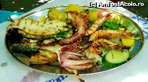 [P04] Taverna Pachis - fructe de mare- platou pt 2 persoane (12 euro)  » foto by Dana2008
 - 
<span class="allrVoted glyphicon glyphicon-heart hidden" id="av649726"></span>
<a class="m-l-10 hidden" id="sv649726" onclick="voting_Foto_DelVot(,649726,6854)" role="button">șterge vot <span class="glyphicon glyphicon-remove"></span></a>
<a id="v9649726" class=" c-red"  onclick="voting_Foto_SetVot(649726)" role="button"><span class="glyphicon glyphicon-heart-empty"></span> <b>LIKE</b> = Votează poza</a> <img class="hidden"  id="f649726W9" src="/imagini/loader.gif" border="0" /><span class="AjErrMes hidden" id="e649726ErM"></span>