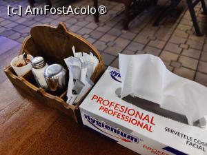 [P14] Bosfor Restaurant » foto by crismis
 - 
<span class="allrVoted glyphicon glyphicon-heart hidden" id="av1460193"></span>
<a class="m-l-10 hidden" id="sv1460193" onclick="voting_Foto_DelVot(,1460193,6877)" role="button">șterge vot <span class="glyphicon glyphicon-remove"></span></a>
<a id="v91460193" class=" c-red"  onclick="voting_Foto_SetVot(1460193)" role="button"><span class="glyphicon glyphicon-heart-empty"></span> <b>LIKE</b> = Votează poza</a> <img class="hidden"  id="f1460193W9" src="/imagini/loader.gif" border="0" /><span class="AjErrMes hidden" id="e1460193ErM"></span>