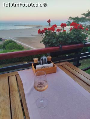 [P28] Bistro Esplanada » foto by crismis
 - 
<span class="allrVoted glyphicon glyphicon-heart hidden" id="av1460207"></span>
<a class="m-l-10 hidden" id="sv1460207" onclick="voting_Foto_DelVot(,1460207,6877)" role="button">șterge vot <span class="glyphicon glyphicon-remove"></span></a>
<a id="v91460207" class=" c-red"  onclick="voting_Foto_SetVot(1460207)" role="button"><span class="glyphicon glyphicon-heart-empty"></span> <b>LIKE</b> = Votează poza</a> <img class="hidden"  id="f1460207W9" src="/imagini/loader.gif" border="0" /><span class="AjErrMes hidden" id="e1460207ErM"></span>