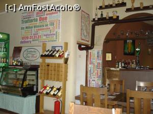 [P01] Trattoria Due Modi-salonul unde am mâncat, aici se vede şi barul » foto by ANILU
 - 
<span class="allrVoted glyphicon glyphicon-heart hidden" id="av764869"></span>
<a class="m-l-10 hidden" id="sv764869" onclick="voting_Foto_DelVot(,764869,6877)" role="button">șterge vot <span class="glyphicon glyphicon-remove"></span></a>
<a id="v9764869" class=" c-red"  onclick="voting_Foto_SetVot(764869)" role="button"><span class="glyphicon glyphicon-heart-empty"></span> <b>LIKE</b> = Votează poza</a> <img class="hidden"  id="f764869W9" src="/imagini/loader.gif" border="0" /><span class="AjErrMes hidden" id="e764869ErM"></span>