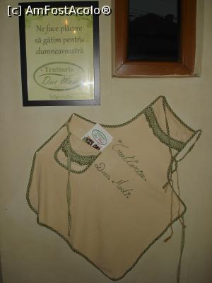 [P02] Trattoria Due Modi- decor la intrare » foto by ANILU
 - 
<span class="allrVoted glyphicon glyphicon-heart hidden" id="av764870"></span>
<a class="m-l-10 hidden" id="sv764870" onclick="voting_Foto_DelVot(,764870,6877)" role="button">șterge vot <span class="glyphicon glyphicon-remove"></span></a>
<a id="v9764870" class=" c-red"  onclick="voting_Foto_SetVot(764870)" role="button"><span class="glyphicon glyphicon-heart-empty"></span> <b>LIKE</b> = Votează poza</a> <img class="hidden"  id="f764870W9" src="/imagini/loader.gif" border="0" /><span class="AjErrMes hidden" id="e764870ErM"></span>