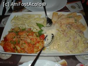 [P04] Trattoria Due Modi - platoul nostru cu paste » foto by ANILU
 - 
<span class="allrVoted glyphicon glyphicon-heart hidden" id="av764872"></span>
<a class="m-l-10 hidden" id="sv764872" onclick="voting_Foto_DelVot(,764872,6877)" role="button">șterge vot <span class="glyphicon glyphicon-remove"></span></a>
<a id="v9764872" class=" c-red"  onclick="voting_Foto_SetVot(764872)" role="button"><span class="glyphicon glyphicon-heart-empty"></span> <b>LIKE</b> = Votează poza</a> <img class="hidden"  id="f764872W9" src="/imagini/loader.gif" border="0" /><span class="AjErrMes hidden" id="e764872ErM"></span>