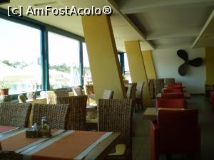 [P04] Latura din partea stângă a sălii restaurantului.  » foto by Mihai18
 - 
<span class="allrVoted glyphicon glyphicon-heart hidden" id="av1013057"></span>
<a class="m-l-10 hidden" id="sv1013057" onclick="voting_Foto_DelVot(,1013057,6877)" role="button">șterge vot <span class="glyphicon glyphicon-remove"></span></a>
<a id="v91013057" class=" c-red"  onclick="voting_Foto_SetVot(1013057)" role="button"><span class="glyphicon glyphicon-heart-empty"></span> <b>LIKE</b> = Votează poza</a> <img class="hidden"  id="f1013057W9" src="/imagini/loader.gif" border="0" /><span class="AjErrMes hidden" id="e1013057ErM"></span>