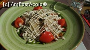 [P01] Peninsula Bistro & Lounge Constanta - Salata Poletta (contine salata, rucolla, snitel de pui, crutoane, parmezan, rosii, dressing) » foto by alina3
 - 
<span class="allrVoted glyphicon glyphicon-heart hidden" id="av844851"></span>
<a class="m-l-10 hidden" id="sv844851" onclick="voting_Foto_DelVot(,844851,6877)" role="button">șterge vot <span class="glyphicon glyphicon-remove"></span></a>
<a id="v9844851" class=" c-red"  onclick="voting_Foto_SetVot(844851)" role="button"><span class="glyphicon glyphicon-heart-empty"></span> <b>LIKE</b> = Votează poza</a> <img class="hidden"  id="f844851W9" src="/imagini/loader.gif" border="0" /><span class="AjErrMes hidden" id="e844851ErM"></span>