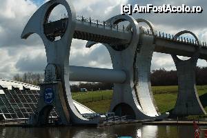 [P18] Falkirk Wheel - faza 1. Avem barcă jos și barcă sus.  » foto by ariciu*
 - 
<span class="allrVoted glyphicon glyphicon-heart hidden" id="av502395"></span>
<a class="m-l-10 hidden" id="sv502395" onclick="voting_Foto_DelVot(,502395,6898)" role="button">șterge vot <span class="glyphicon glyphicon-remove"></span></a>
<a id="v9502395" class=" c-red"  onclick="voting_Foto_SetVot(502395)" role="button"><span class="glyphicon glyphicon-heart-empty"></span> <b>LIKE</b> = Votează poza</a> <img class="hidden"  id="f502395W9" src="/imagini/loader.gif" border="0" /><span class="AjErrMes hidden" id="e502395ErM"></span>