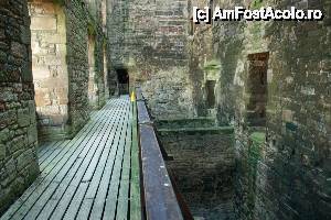 [P07] Interiorul castelului Linlithgow.  » foto by ariciu*
 - 
<span class="allrVoted glyphicon glyphicon-heart hidden" id="av502384"></span>
<a class="m-l-10 hidden" id="sv502384" onclick="voting_Foto_DelVot(,502384,6898)" role="button">șterge vot <span class="glyphicon glyphicon-remove"></span></a>
<a id="v9502384" class=" c-red"  onclick="voting_Foto_SetVot(502384)" role="button"><span class="glyphicon glyphicon-heart-empty"></span> <b>LIKE</b> = Votează poza</a> <img class="hidden"  id="f502384W9" src="/imagini/loader.gif" border="0" /><span class="AjErrMes hidden" id="e502384ErM"></span>