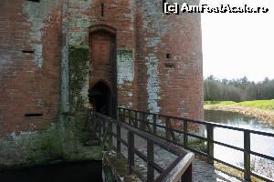 [P19] Caerlaverock Castle - podul de acces.  » foto by ariciu*
 - 
<span class="allrVoted glyphicon glyphicon-heart hidden" id="av607877"></span>
<a class="m-l-10 hidden" id="sv607877" onclick="voting_Foto_DelVot(,607877,6898)" role="button">șterge vot <span class="glyphicon glyphicon-remove"></span></a>
<a id="v9607877" class=" c-red"  onclick="voting_Foto_SetVot(607877)" role="button"><span class="glyphicon glyphicon-heart-empty"></span> <b>LIKE</b> = Votează poza</a> <img class="hidden"  id="f607877W9" src="/imagini/loader.gif" border="0" /><span class="AjErrMes hidden" id="e607877ErM"></span>