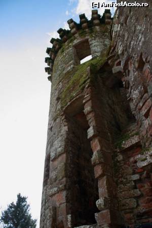 [P25] Caerlaverock Castle » foto by ariciu*
 - 
<span class="allrVoted glyphicon glyphicon-heart hidden" id="av607883"></span>
<a class="m-l-10 hidden" id="sv607883" onclick="voting_Foto_DelVot(,607883,6898)" role="button">șterge vot <span class="glyphicon glyphicon-remove"></span></a>
<a id="v9607883" class=" c-red"  onclick="voting_Foto_SetVot(607883)" role="button"><span class="glyphicon glyphicon-heart-empty"></span> <b>LIKE</b> = Votează poza</a> <img class="hidden"  id="f607883W9" src="/imagini/loader.gif" border="0" /><span class="AjErrMes hidden" id="e607883ErM"></span>
