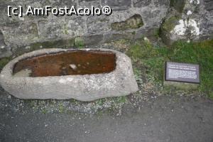 [P23] Vasul de piatră unde pelerinii se spălau pe picioare » foto by ariciu*
 - 
<span class="allrVoted glyphicon glyphicon-heart hidden" id="av735836"></span>
<a class="m-l-10 hidden" id="sv735836" onclick="voting_Foto_DelVot(,735836,6898)" role="button">șterge vot <span class="glyphicon glyphicon-remove"></span></a>
<a id="v9735836" class=" c-red"  onclick="voting_Foto_SetVot(735836)" role="button"><span class="glyphicon glyphicon-heart-empty"></span> <b>LIKE</b> = Votează poza</a> <img class="hidden"  id="f735836W9" src="/imagini/loader.gif" border="0" /><span class="AjErrMes hidden" id="e735836ErM"></span>