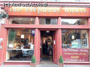 [P07] Cafeneaua din Edinburgh, unde a fost scrisa celebra Harry Potter.  » foto by Aurici
 - 
<span class="allrVoted glyphicon glyphicon-heart hidden" id="av901904"></span>
<a class="m-l-10 hidden" id="sv901904" onclick="voting_Foto_DelVot(,901904,6898)" role="button">șterge vot <span class="glyphicon glyphicon-remove"></span></a>
<a id="v9901904" class=" c-red"  onclick="voting_Foto_SetVot(901904)" role="button"><span class="glyphicon glyphicon-heart-empty"></span> <b>LIKE</b> = Votează poza</a> <img class="hidden"  id="f901904W9" src="/imagini/loader.gif" border="0" /><span class="AjErrMes hidden" id="e901904ErM"></span>
